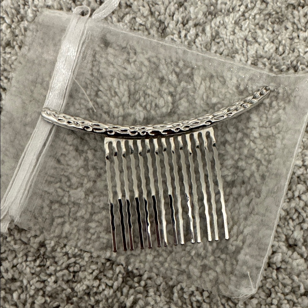 Silver hair pin